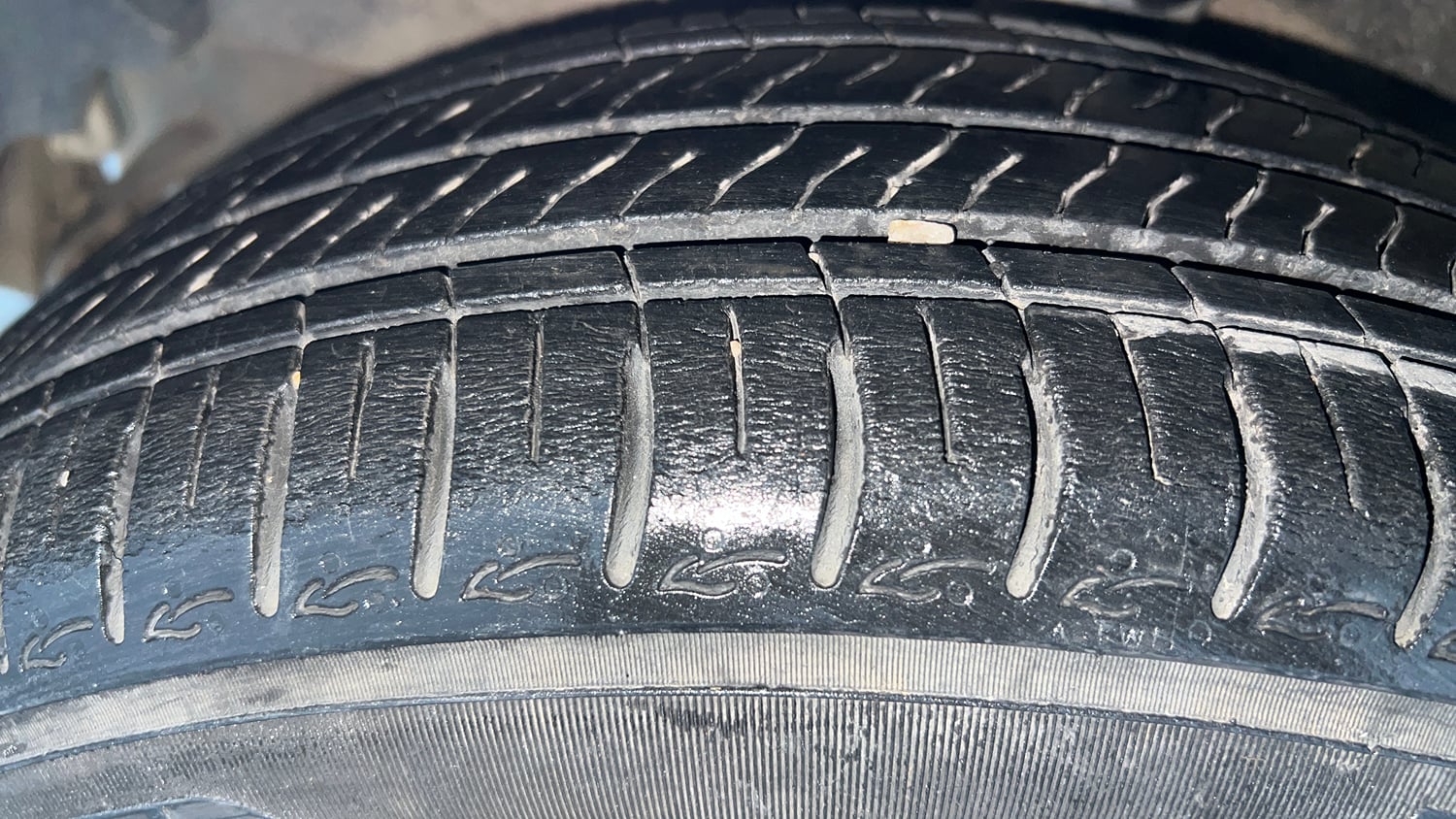 Used 2023 Hyundai Grand i10 Nios Sportz 1.2 Kappa VTVT Petrol Manual tyres RIGHT REAR TYRE TREAD VIEW
