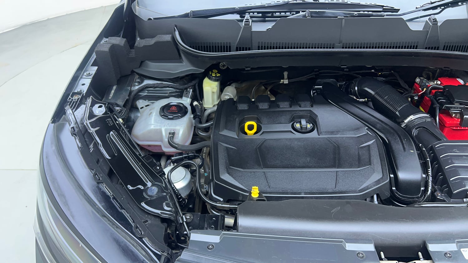 Used 2022 Skoda Kushaq Style 1.5L TSI DSG (6 Airbags) Petrol Automatic engine ENGINE RIGHT SIDE VIEW