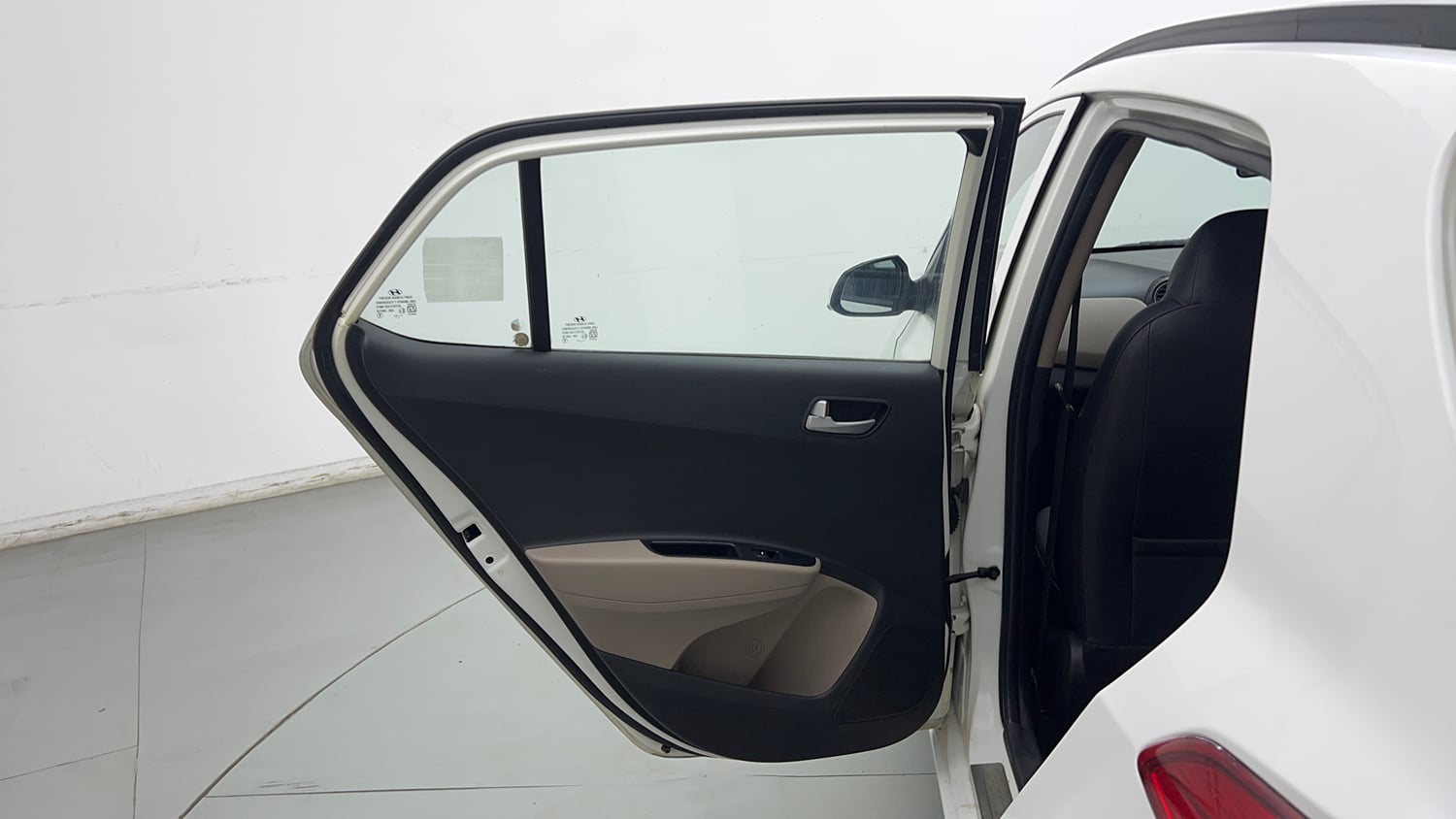 Used 2017 Hyundai Grand i10 Sportz (O) 1.2 Kappa VTVT Petrol Manual interior LEFT REAR DOOR OPEN VIEW