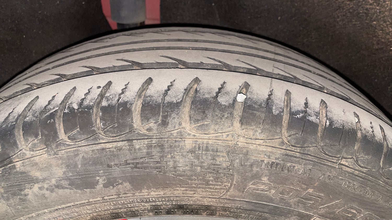 Used 2020 Ford EcoSport Titanium + 1.5L Ti-VCT AT Petrol Automatic tyres RIGHT REAR TYRE TREAD VIEW