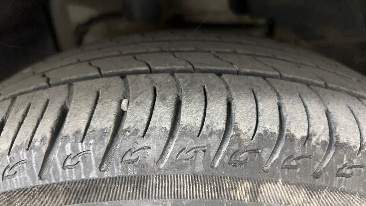 Used 2022 Tata Nexon EV XZ Plus Electric Automatic tyres RIGHT FRONT TYRE TREAD VIEW