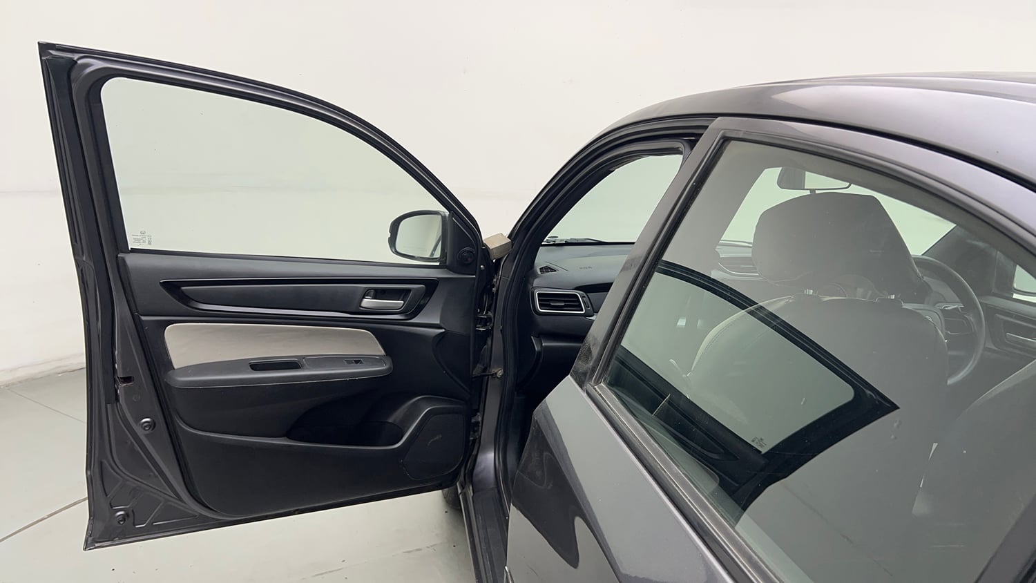 Used 2018 Honda Amaze 1.5 V CVT Diesel Diesel Automatic interior LEFT FRONT DOOR OPEN VIEW
