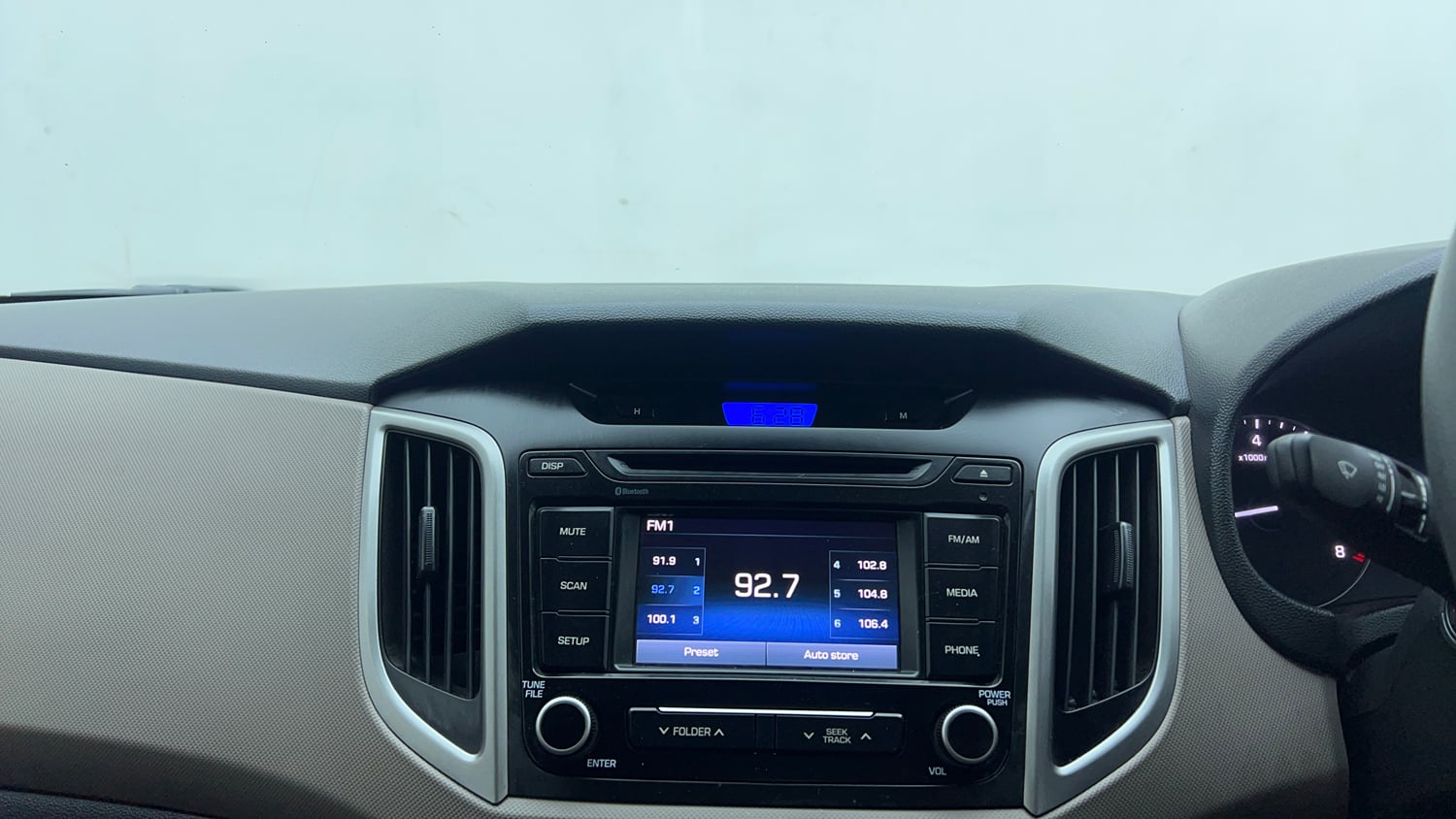 Used 2017 Hyundai Creta 1.6 E Plus Petrol Petrol Manual top_features Integrated (in-dash) music system