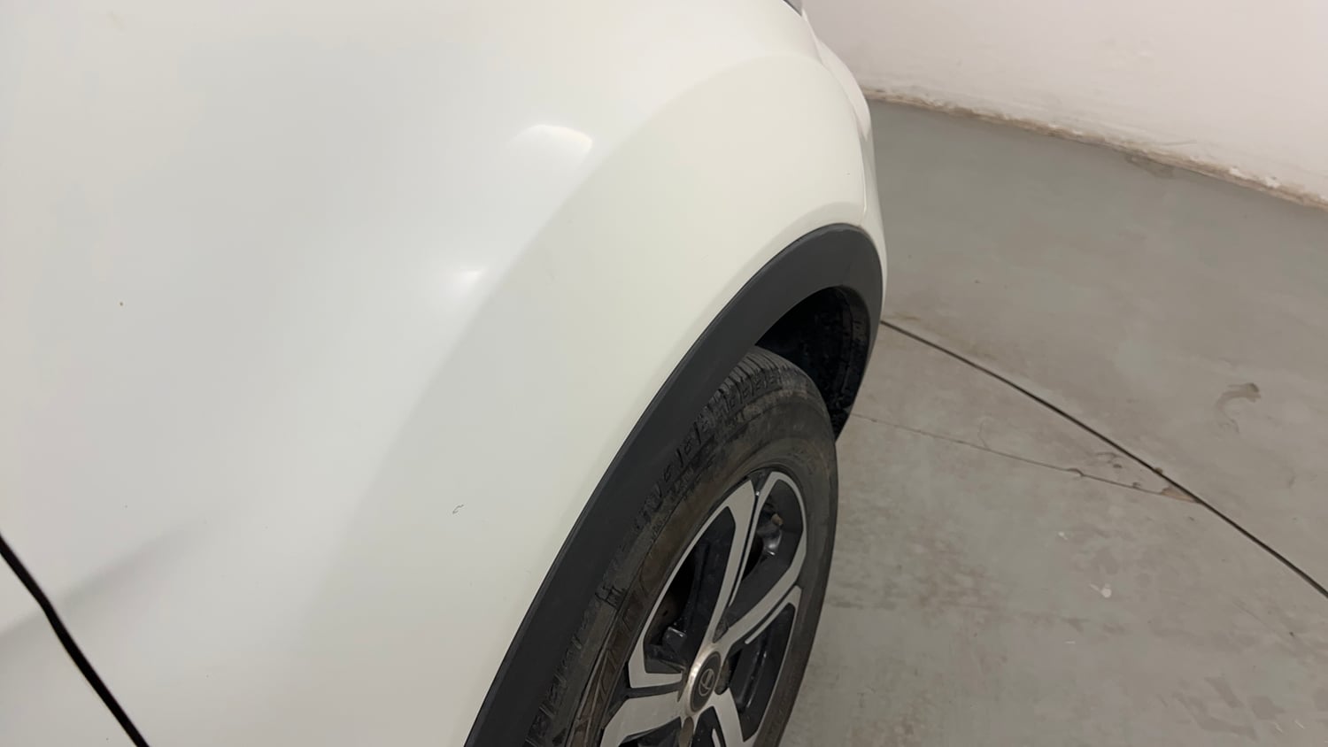 Used 2022 Tata Nexon EV XZ Plus Electric Automatic dents MINOR SCRATCH