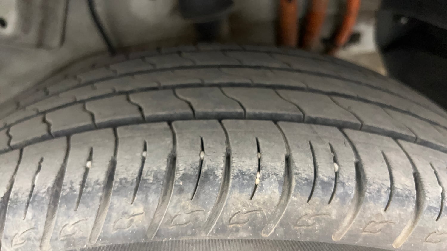 Used 2022 Tata Nexon EV XZ Plus Electric Automatic tyres LEFT REAR TYRE TREAD VIEW