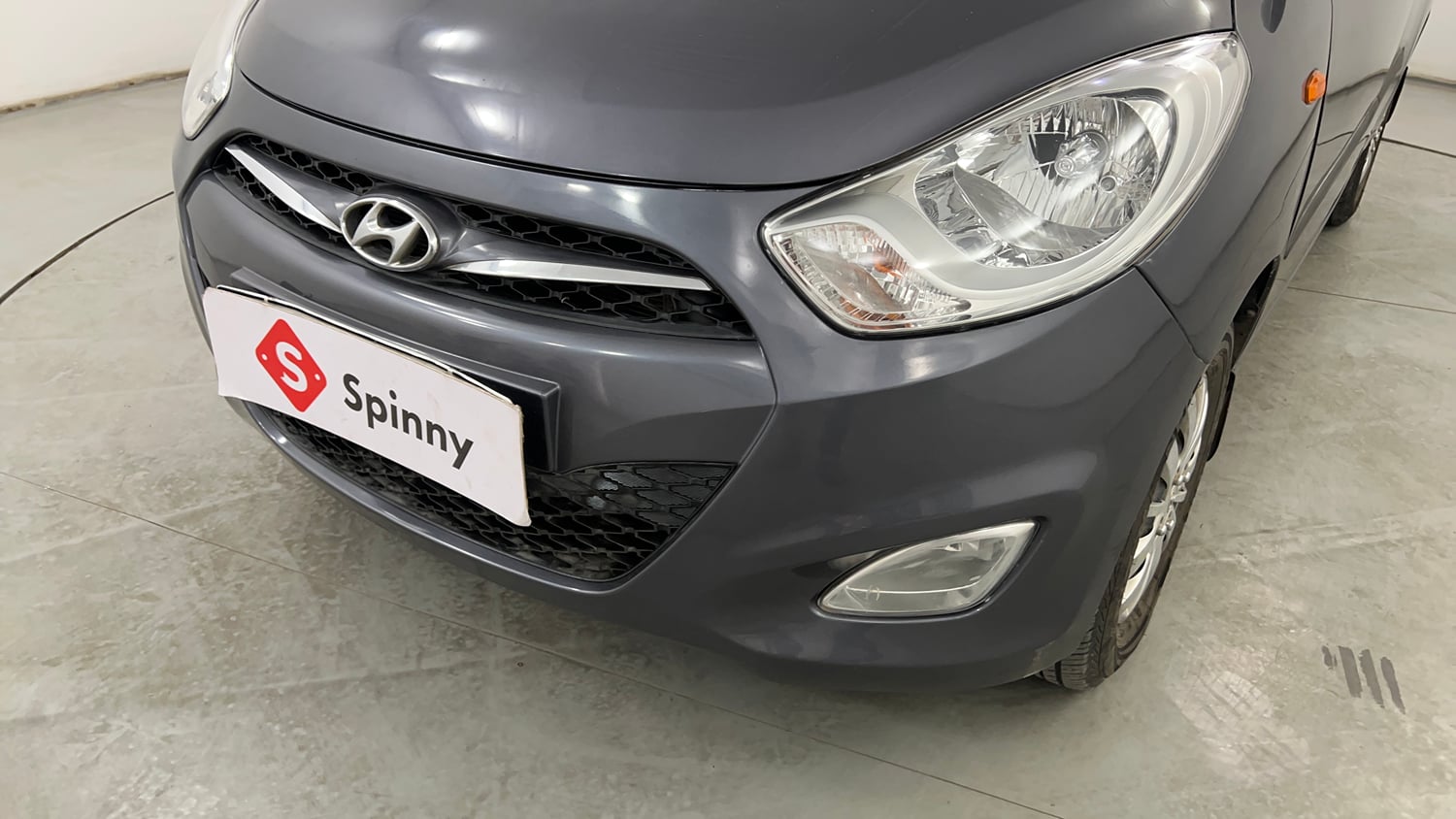 Used 2014 Hyundai i10 Sportz 1.1 iRDE2 Petrol Manual dents MINOR SCRATCH