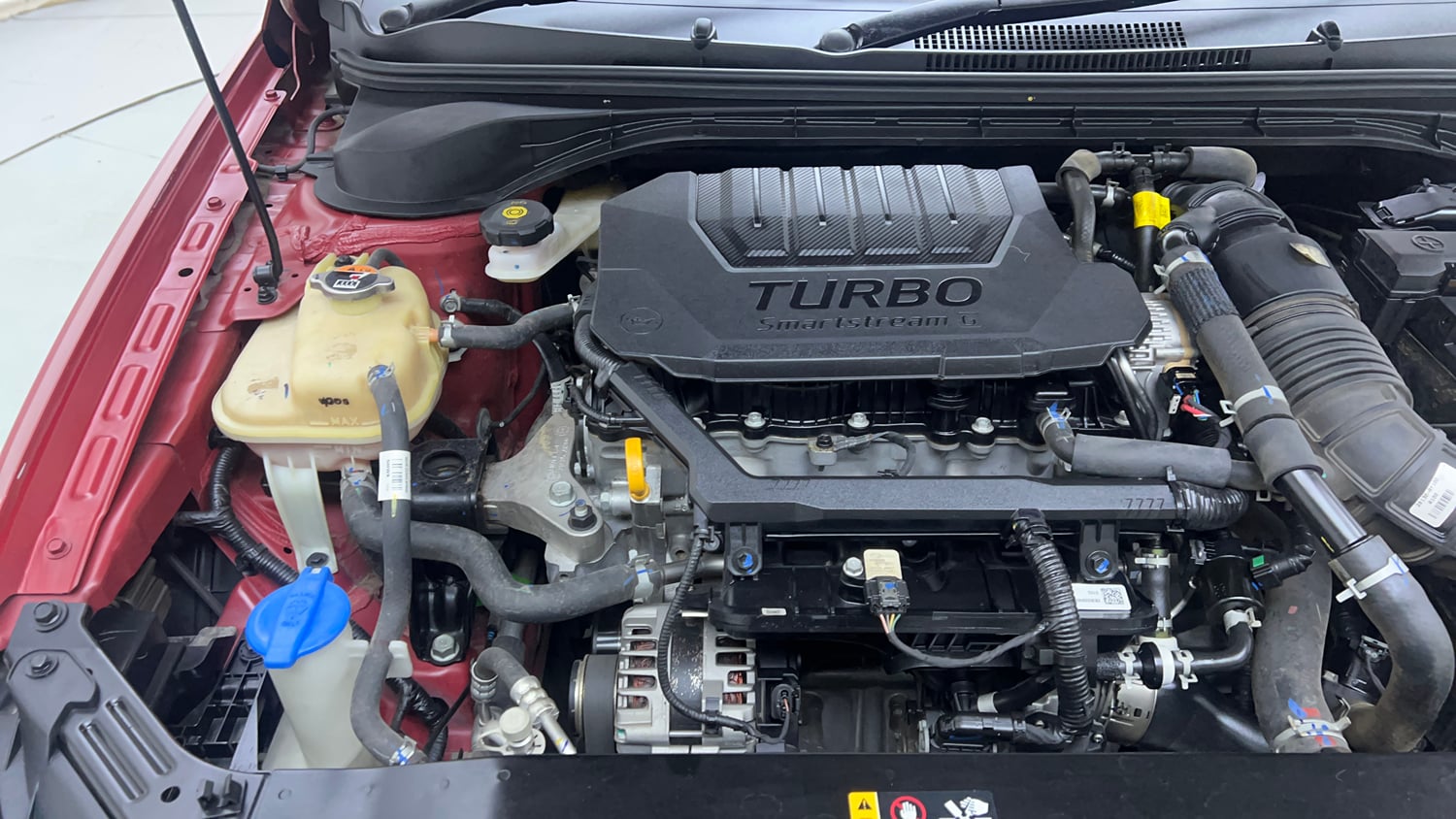 Used 2023 Hyundai Verna SX (O) 1.5 Turbo Petrol DCT Petrol Automatic engine ENGINE RIGHT SIDE VIEW