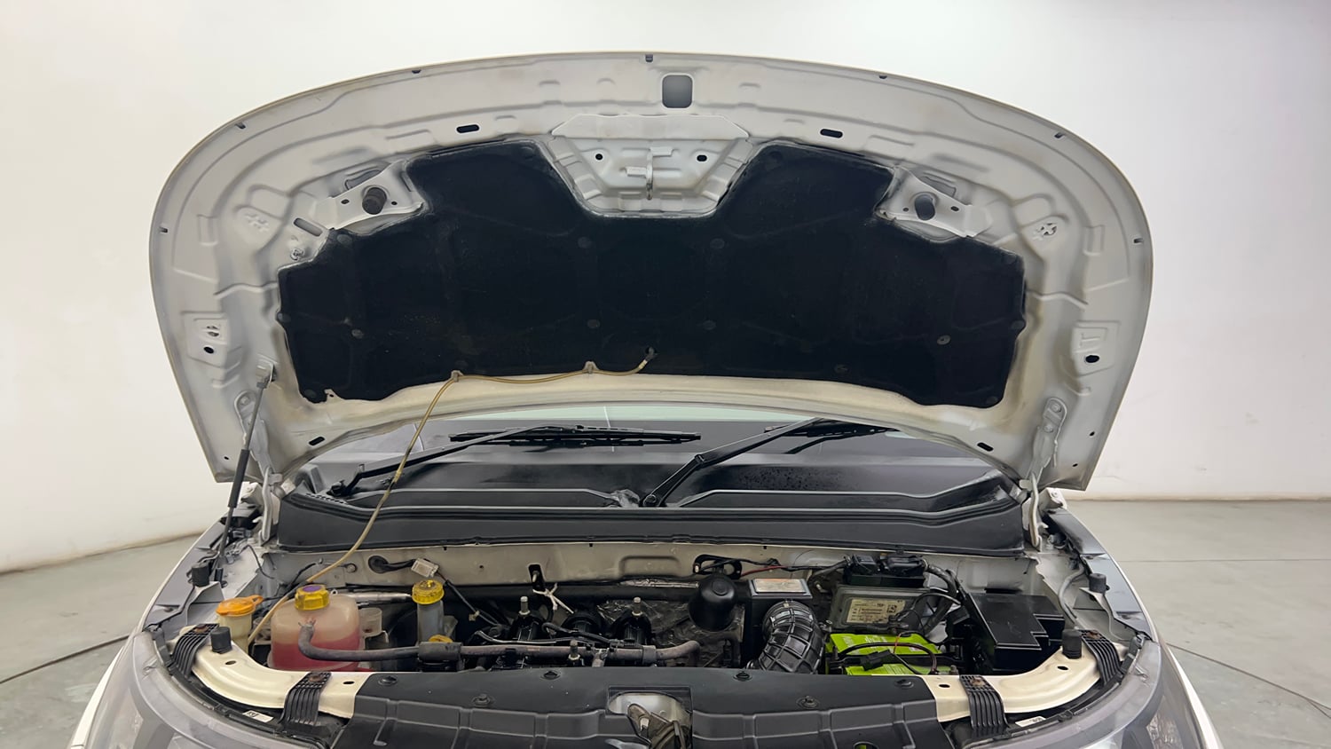 Used 2016 Mahindra KUV100 K4 6 STR Petrol Manual engine ENGINE & BONNET OPEN FRONT VIEW