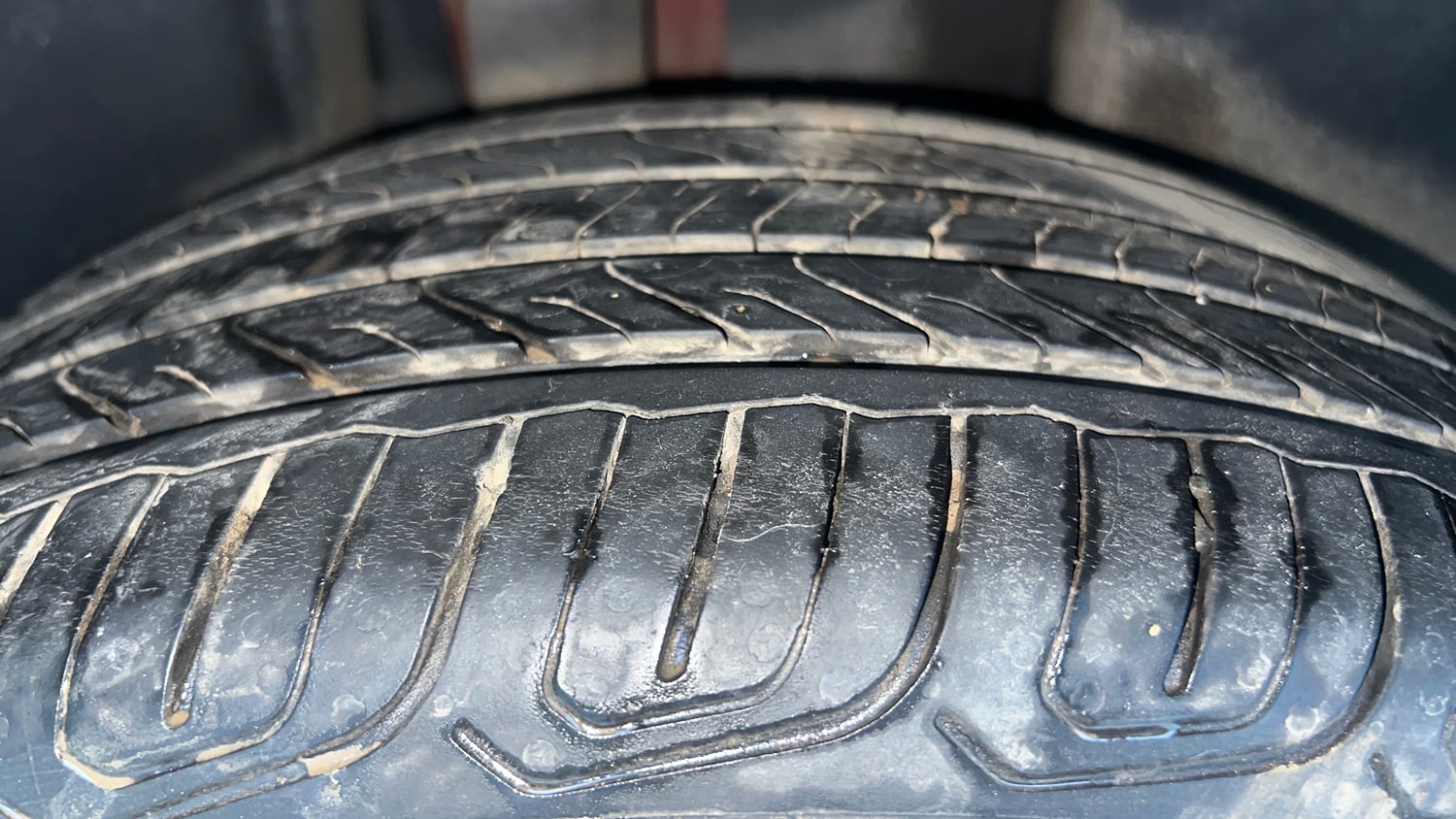 Used 2022 Skoda Kushaq Monte Carlo 1.5L TSI DSG Petrol Automatic tyres RIGHT REAR TYRE TREAD VIEW