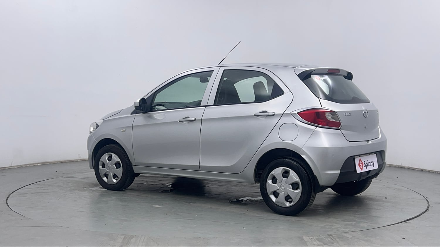 Used 2018 Tata Tiago Revotron XT Petrol Manual exterior LEFT REAR CORNER VIEW