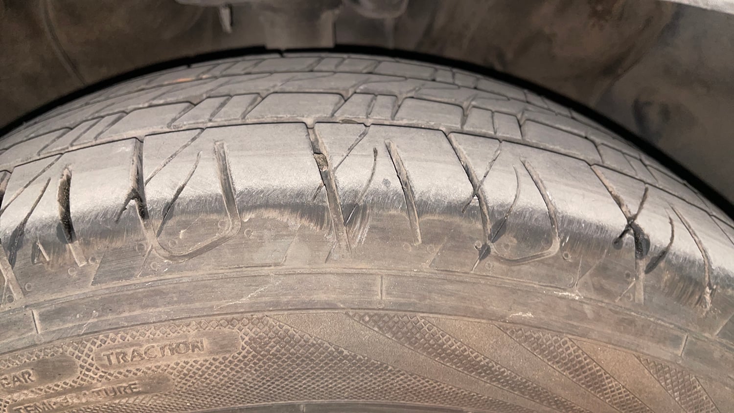 Used 2022 Hyundai Creta SX (O) 1.4 Turbo 7 DCT Petrol Automatic tyres RIGHT FRONT TYRE TREAD VIEW