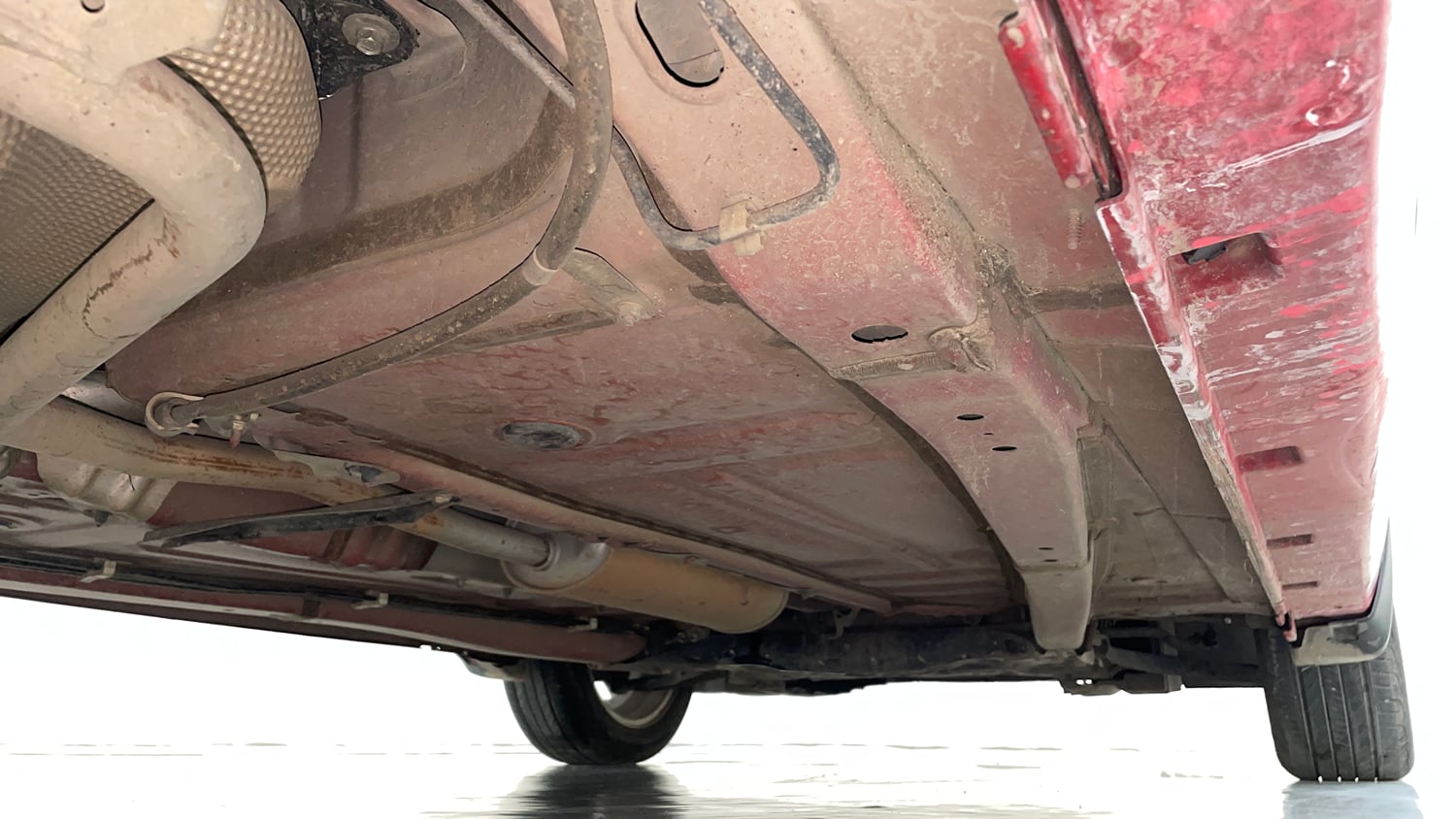 Used 2017 Maruti Suzuki Baleno Zeta 1.2 Petrol Manual extra REAR RIGHT UNDERBODY VIEW