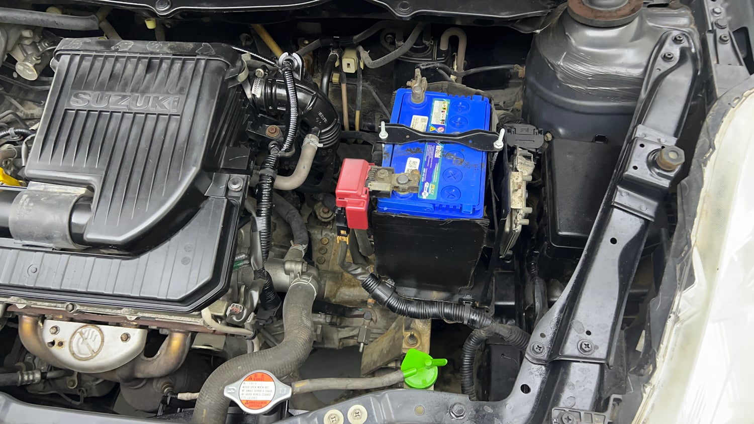 Used 2014 Maruti Suzuki Swift VXi Petrol Manual engine ENGINE LEFT SIDE VIEW