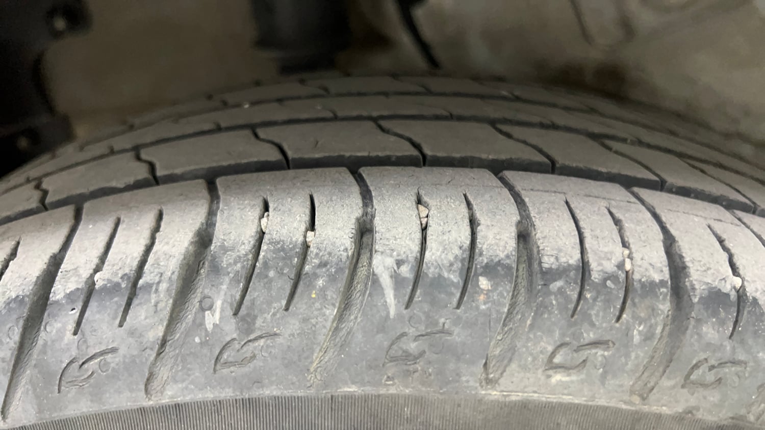 Used 2022 Tata Nexon EV XZ Plus Electric Automatic tyres RIGHT REAR TYRE TREAD VIEW