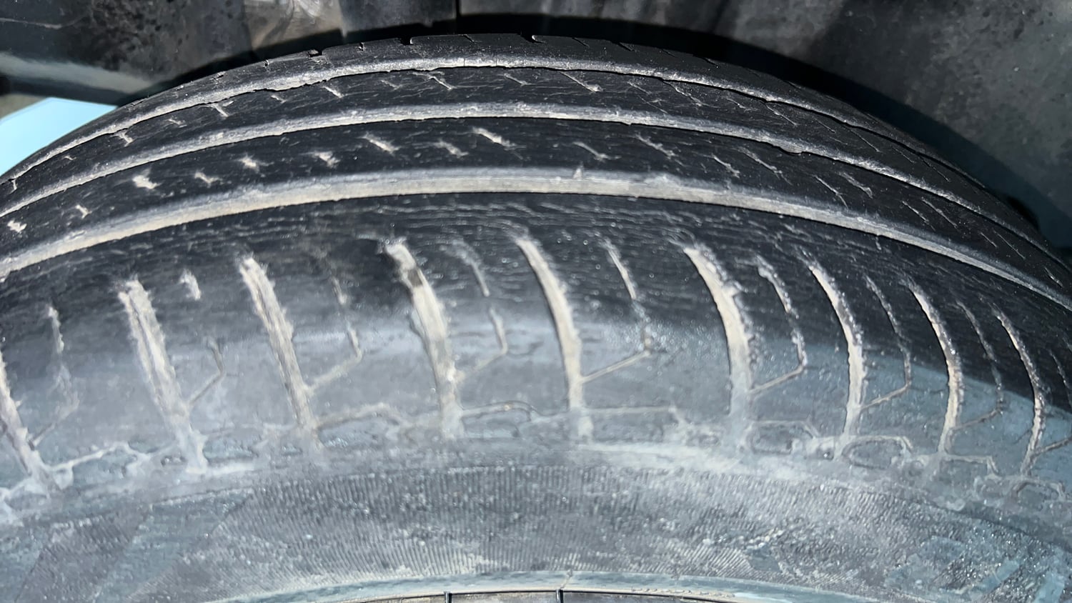Used 2022 Maruti Suzuki Swift VXi Petrol Manual tyres RIGHT REAR TYRE TREAD VIEW