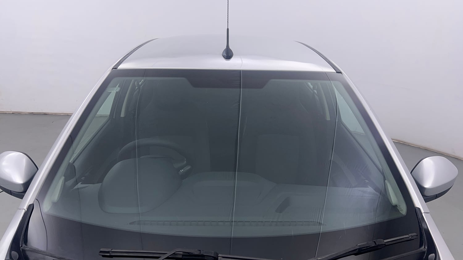 Used 2018 Tata Tiago Revotron XT Petrol Manual exterior FRONT WINDSHIELD VIEW