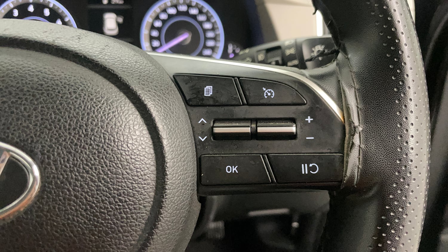 Used 2021 Hyundai Creta SX 1.5 Petrol Executive Petrol Manual top_features Cruise control