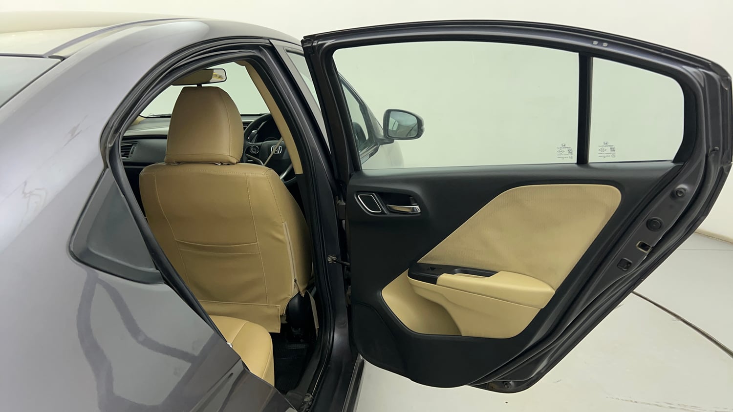 Used 2019 Honda City V CVT Petrol Petrol Automatic interior RIGHT REAR DOOR OPEN VIEW