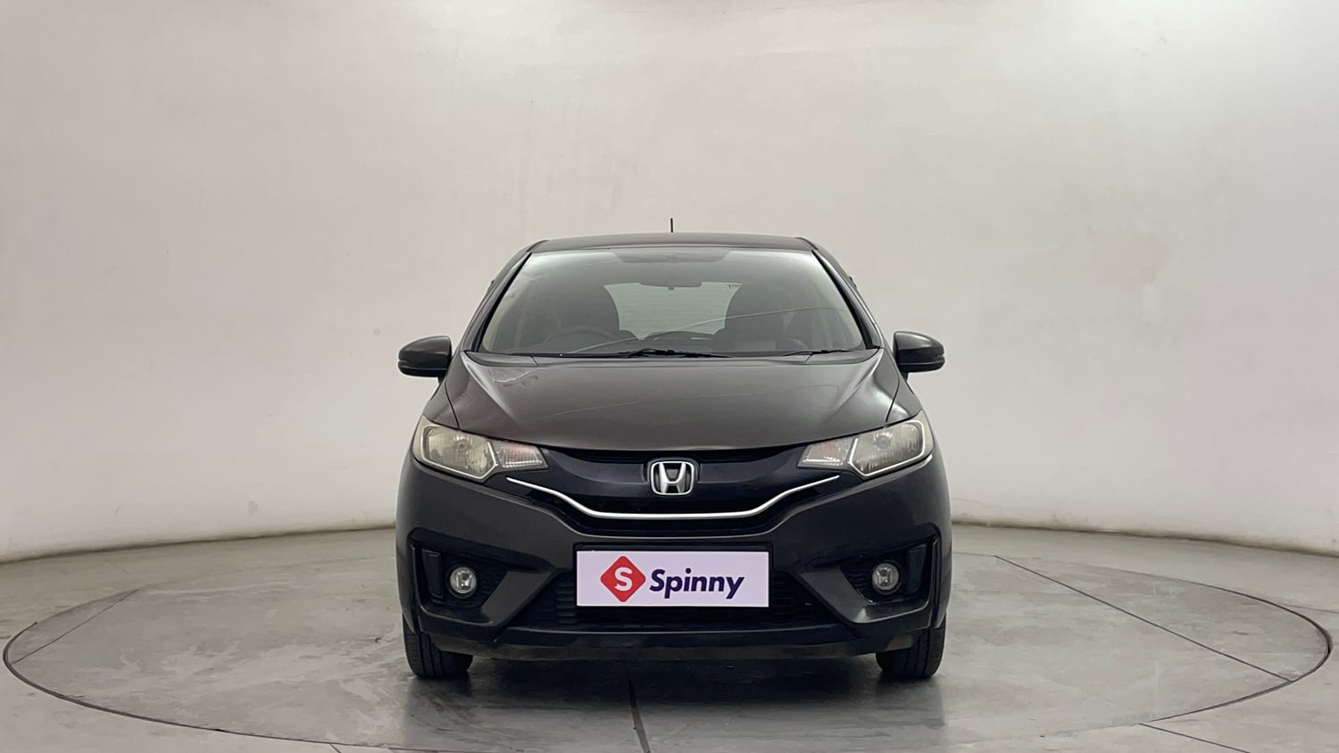 Used 2017 Honda Jazz V AT Petrol Petrol Automatic exterior FRONT VIEW