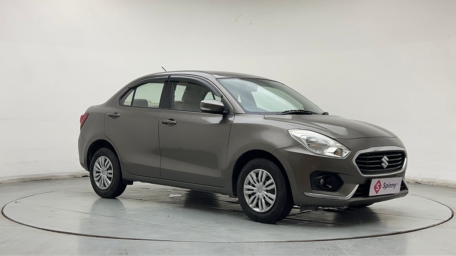 Used 2017 Maruti Suzuki Dzire VXi AMT Petrol Automatic exterior RIGHT FRONT CORNER VIEW
