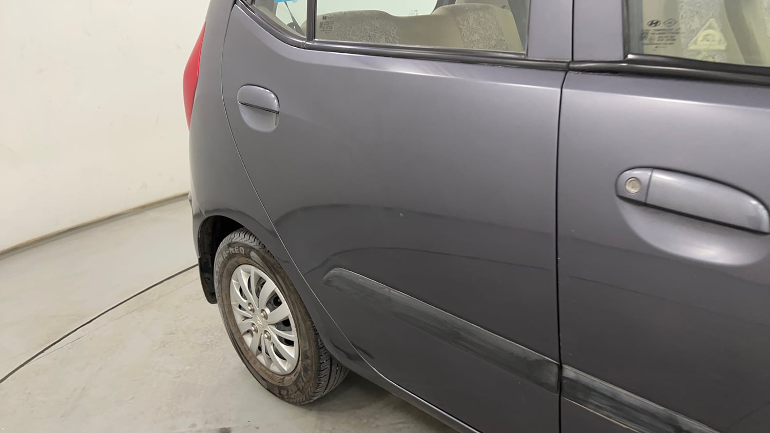 Used 2014 Hyundai i10 Sportz 1.1 iRDE2 Petrol Manual dents MINOR SCRATCH