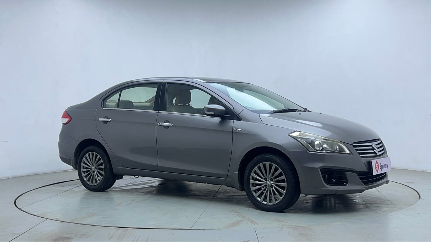 Used 2016 Maruti Suzuki Ciaz ZXI+ AT Petrol Automatic exterior RIGHT FRONT CORNER VIEW