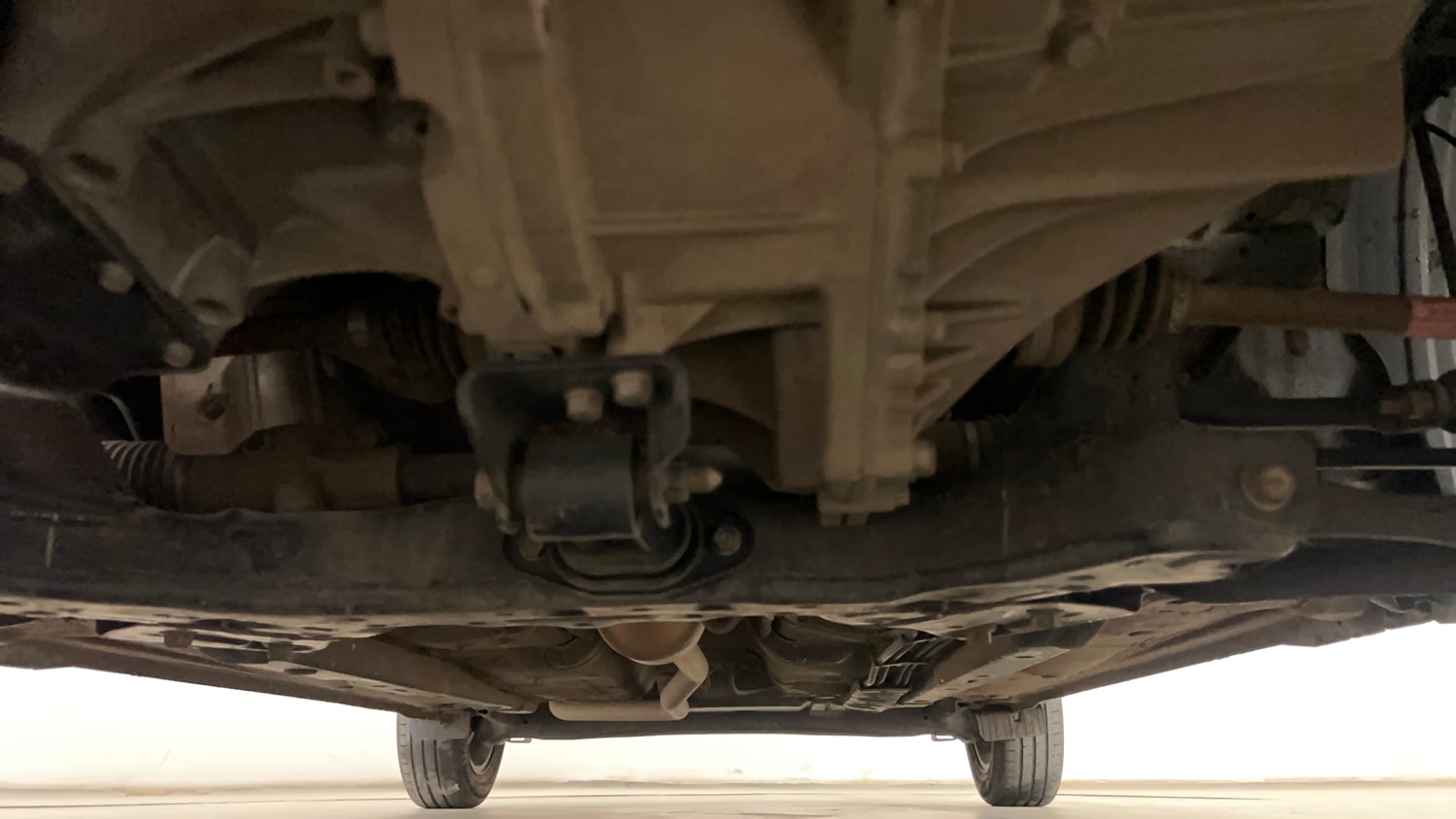 Used 2022 Hyundai Grand i10 Nios Sportz 1.2 Kappa VTVT Petrol Manual extra FRONT LEFT UNDERBODY VIEW