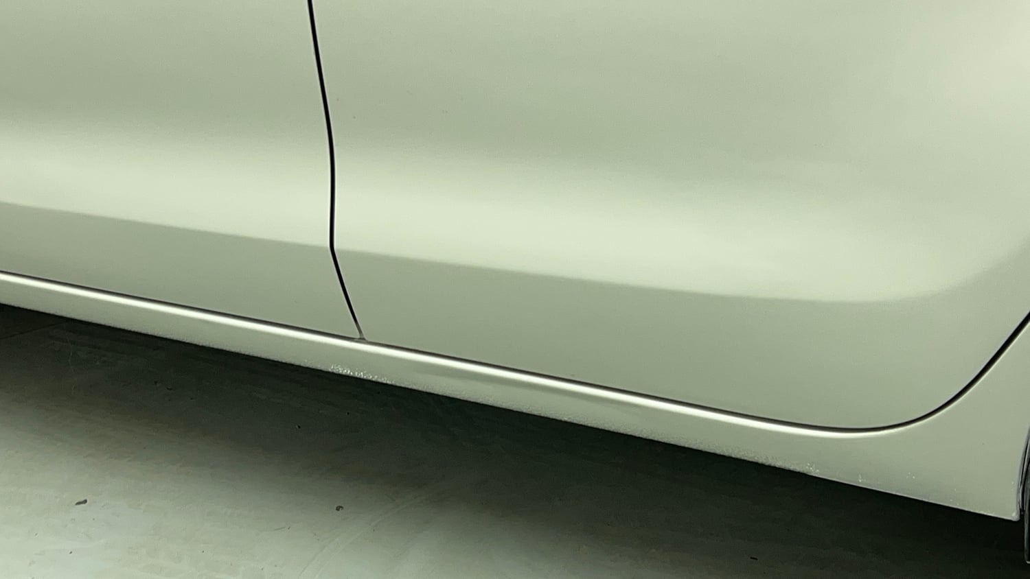 Used 2017 Maruti Suzuki Dzire VXi Petrol Manual dents MINOR SCRATCH
