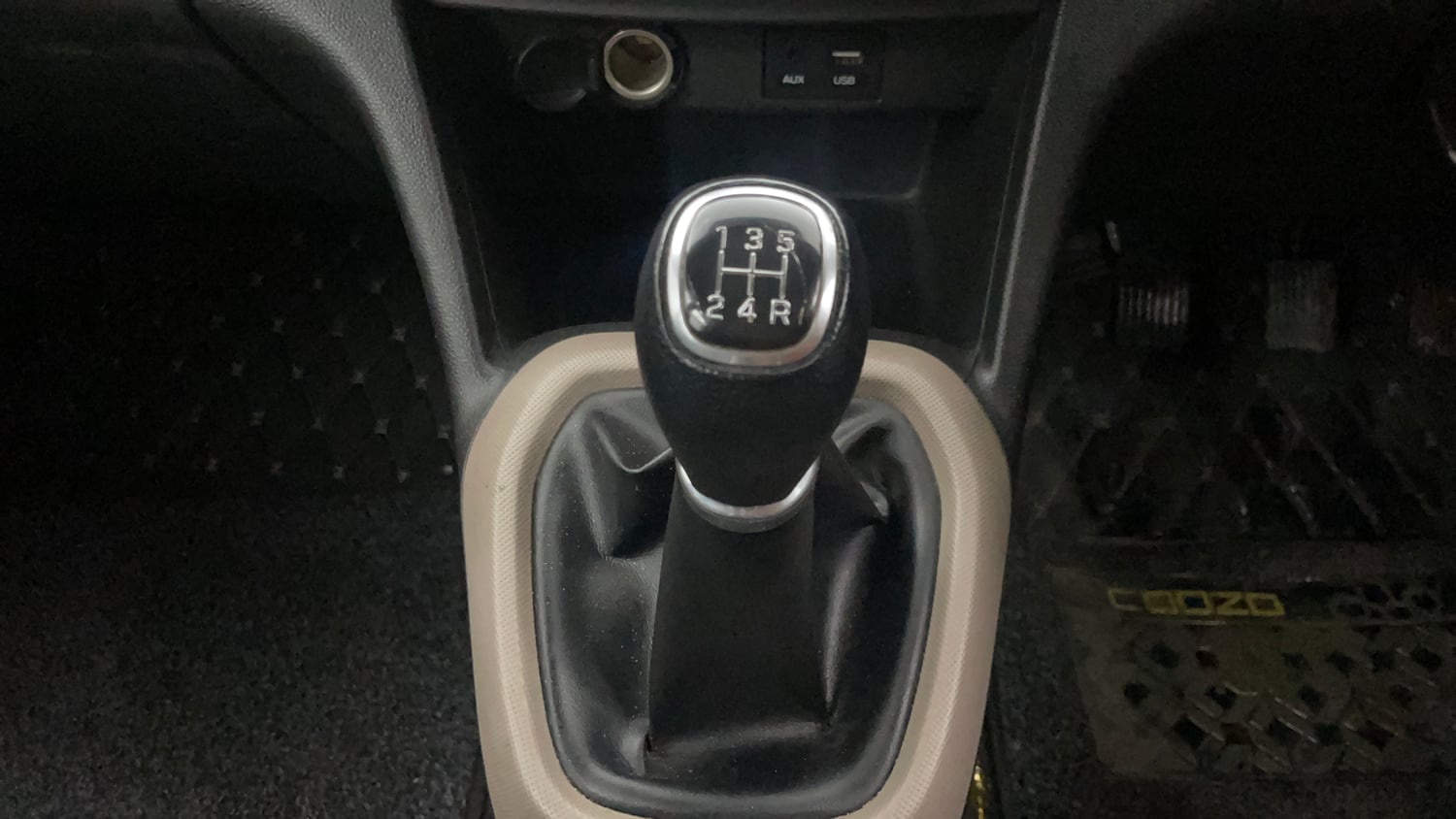 Used 2017 Hyundai Grand i10 Sportz (O) 1.2 Kappa VTVT Petrol Manual interior GEAR  KNOB VIEW