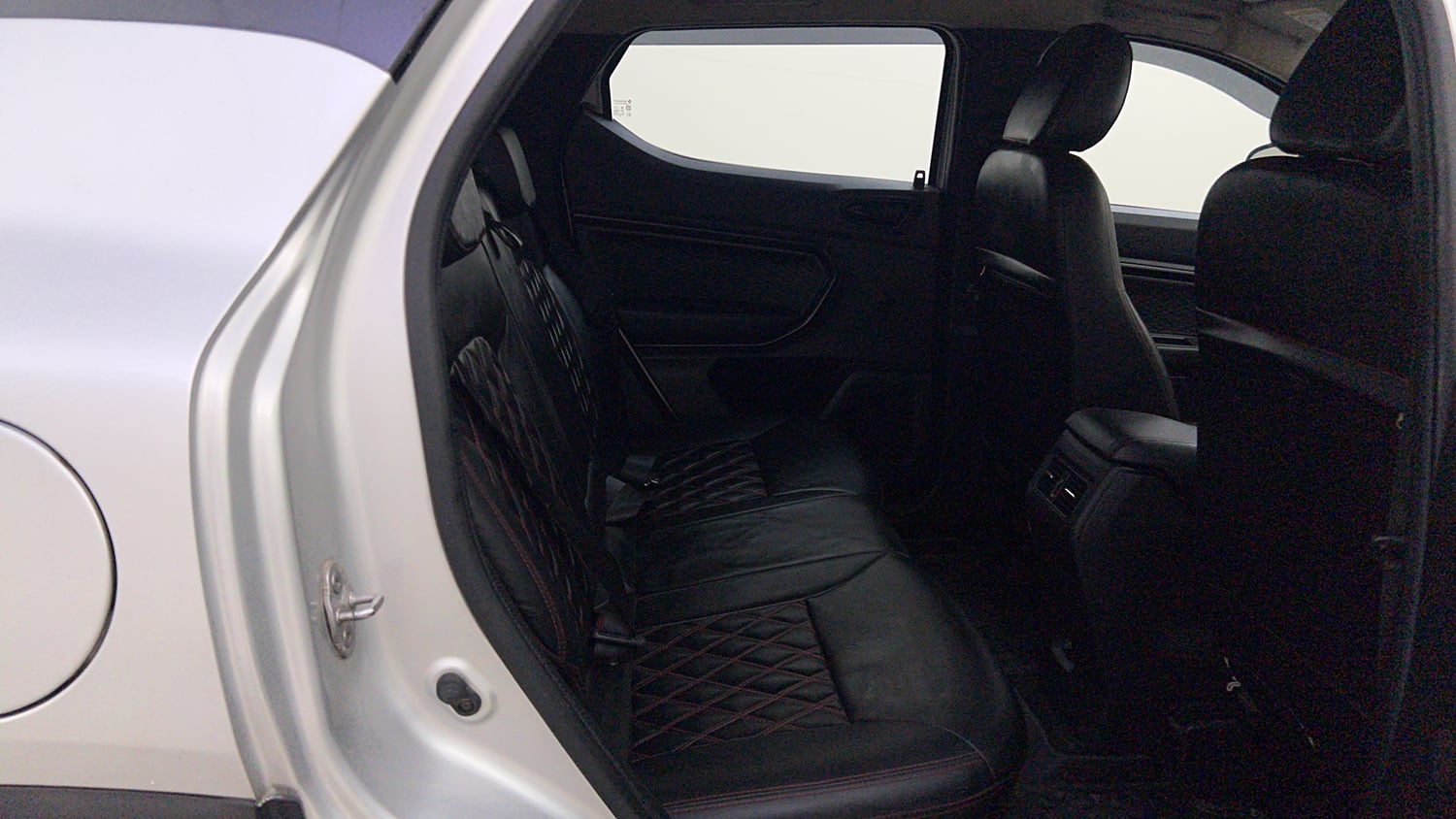 Used 2022 Renault Kiger RXZ Turbo MT Dual Tone Petrol Manual interior RIGHT SIDE REAR DOOR CABIN VIEW