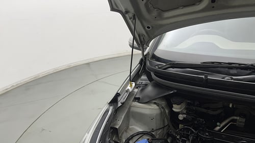 Used 2016 Hyundai Elite i20 Asta 1.2 Petrol Manual engine ENGINE RIGHT SIDE HINGE & APRON VIEW