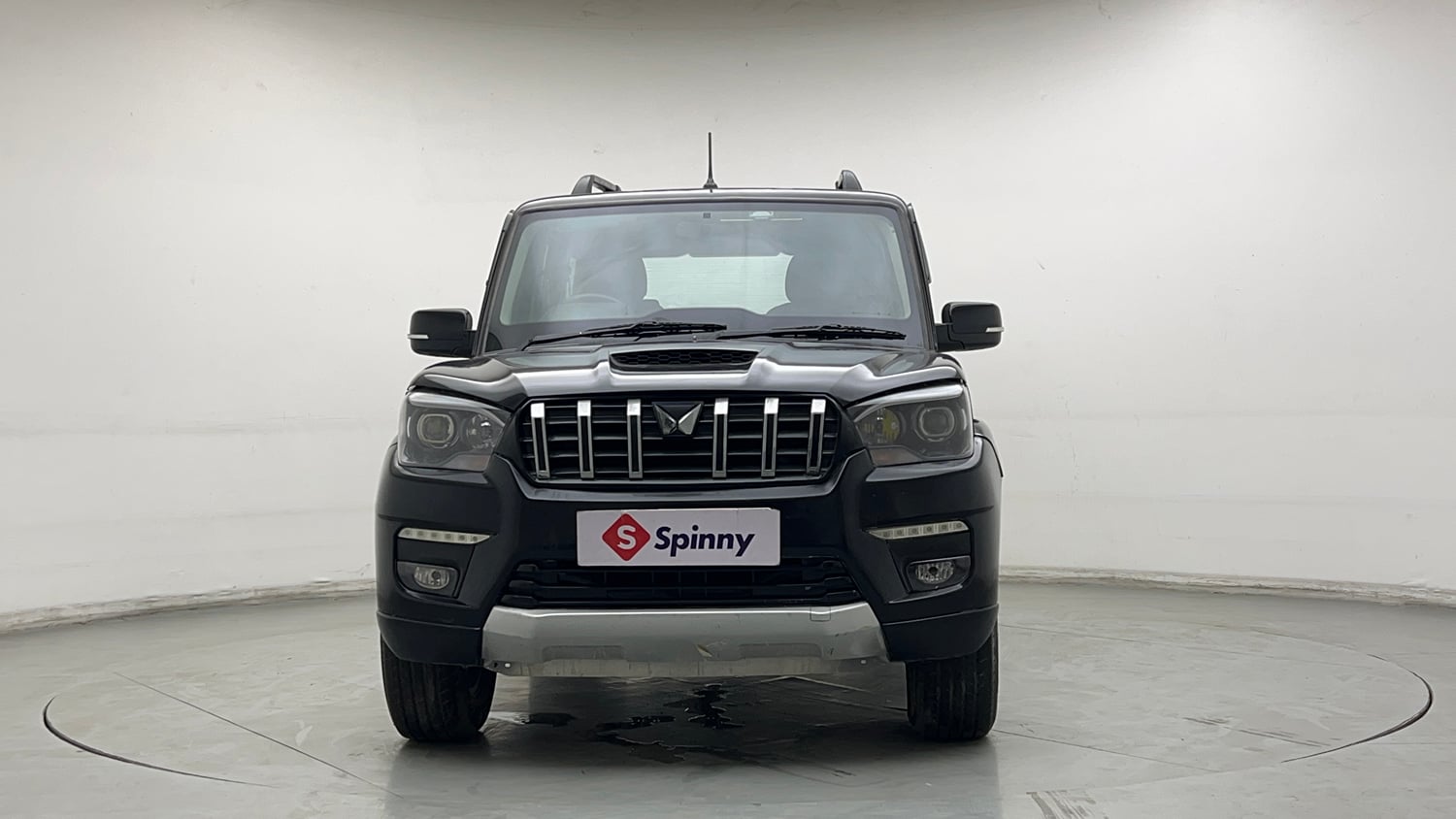 Used 2022 Mahindra Scorpio S9 Diesel Manual exterior FRONT VIEW
