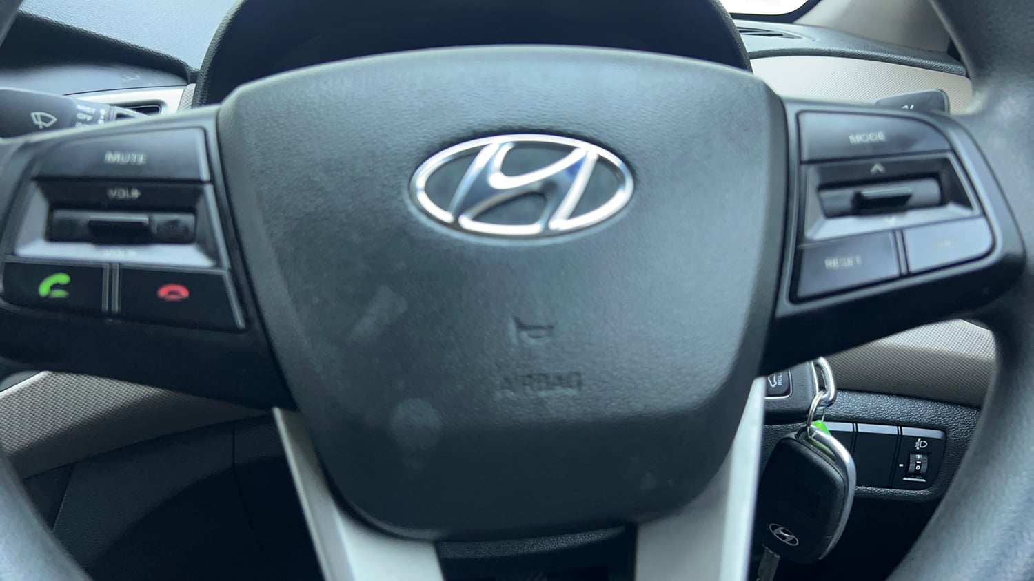 Used 2017 Hyundai Creta 1.6 E Plus Petrol Petrol Manual top_features Airbags