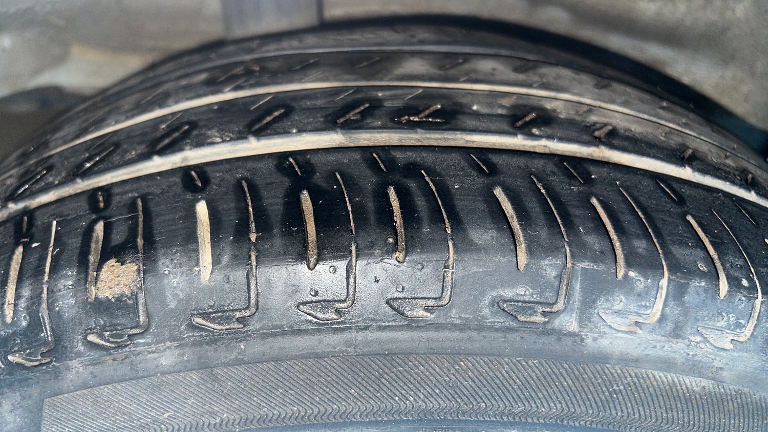 Used 2022 Honda City ZX Petrol Petrol Manual tyres RIGHT REAR TYRE TREAD VIEW