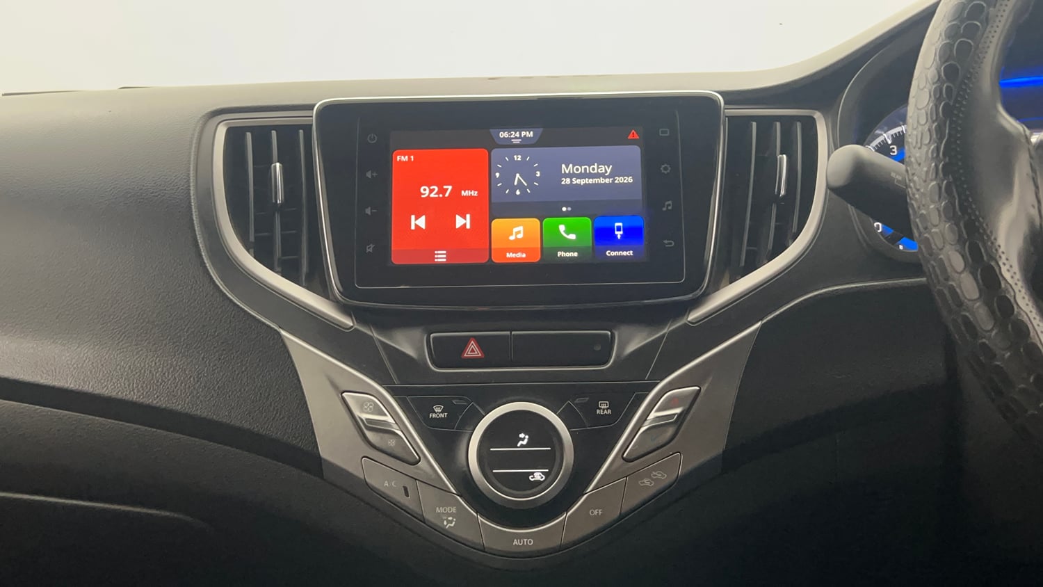 Used 2019 Maruti Suzuki Baleno Zeta 1.2 Petrol Manual top_features Integrated (in-dash) music system