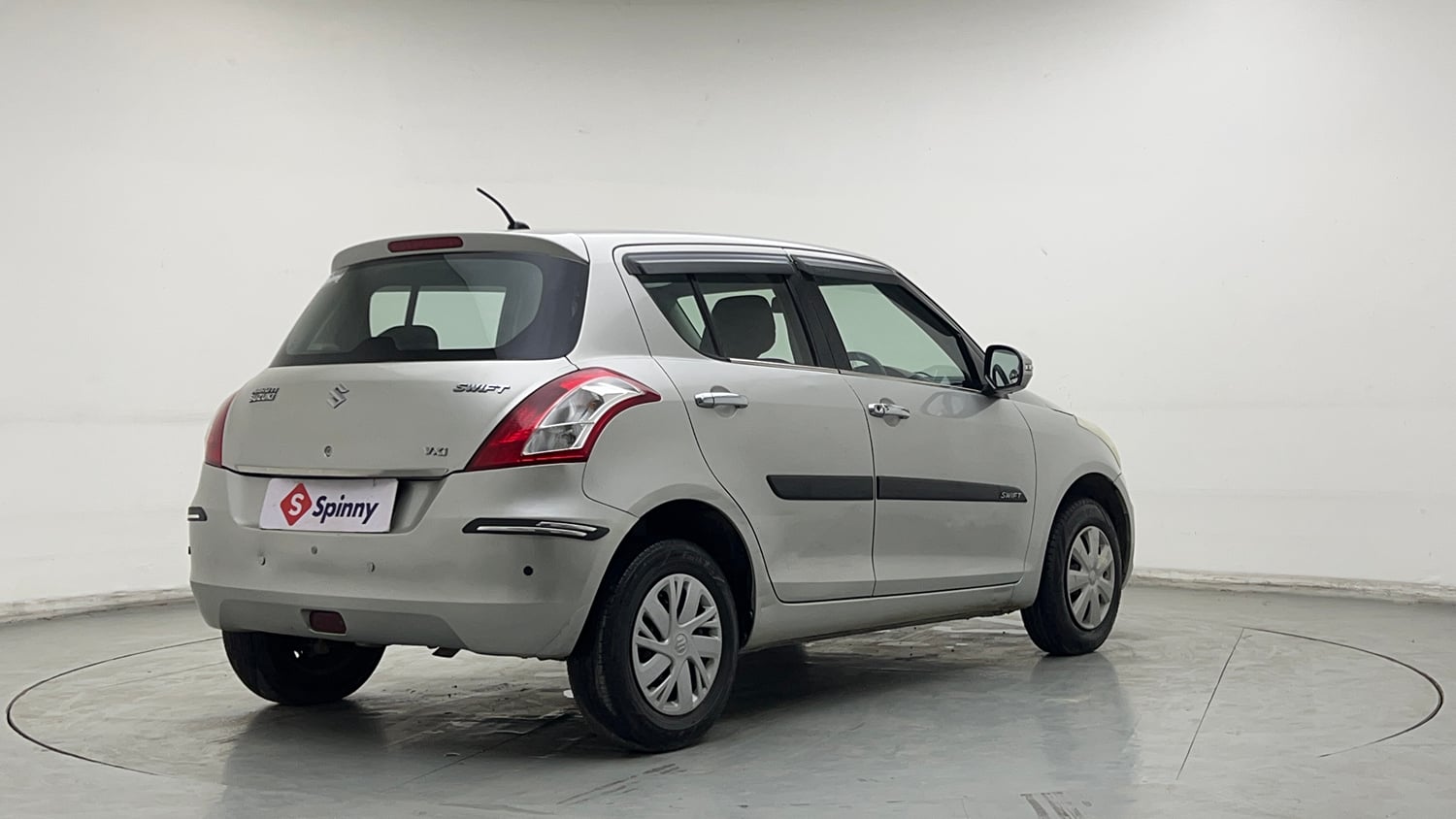 Used 2015 Maruti Suzuki Swift VXi Petrol Manual exterior RIGHT REAR CORNER VIEW