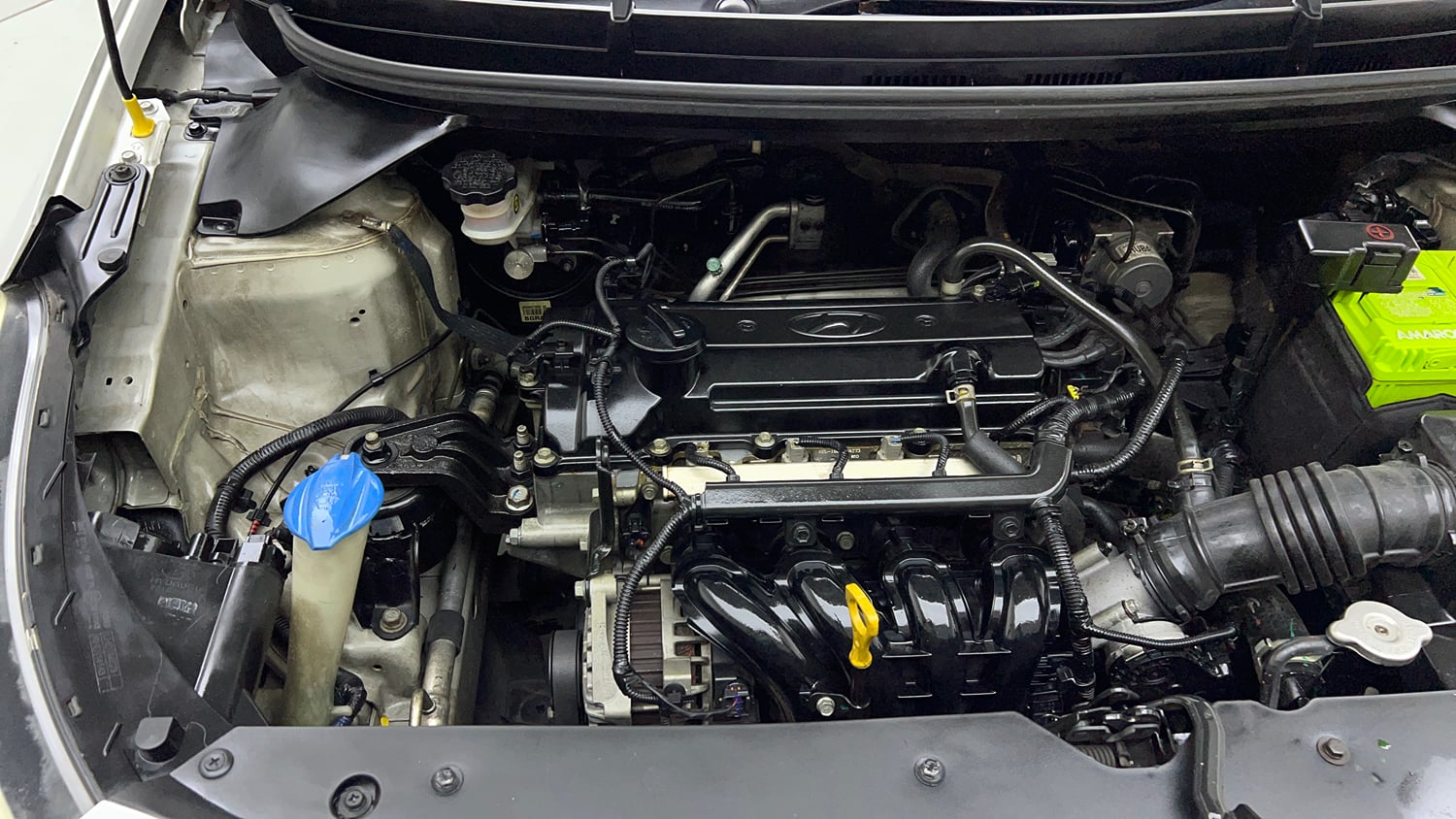 Used 2016 Hyundai Elite i20 Sportz 1.2 Petrol Manual engine ENGINE RIGHT SIDE VIEW
