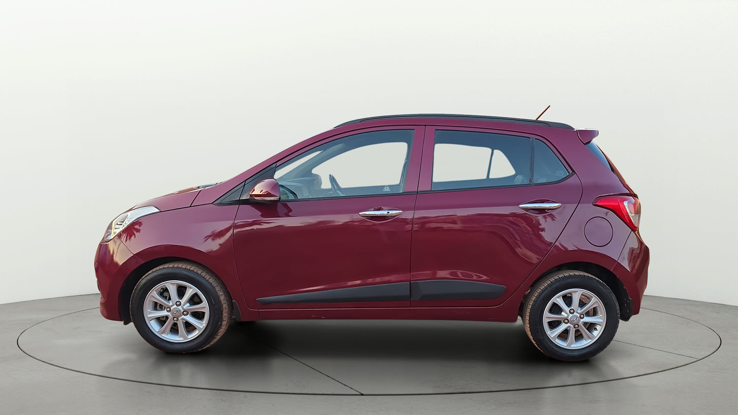 Used 2015 Hyundai Grand i10 Asta AT 1.2 Kappa VTVT Petrol Automatic exterior LEFT SIDE VIEW