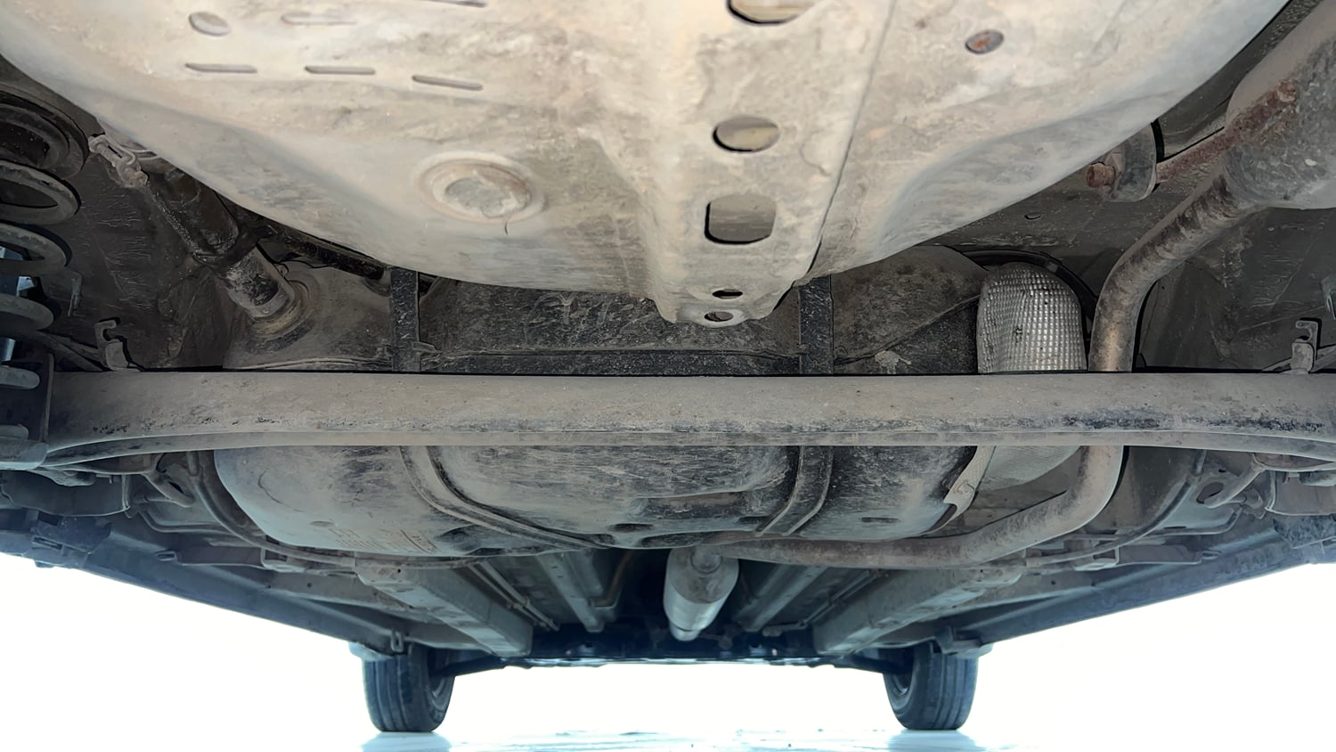 Used 2014 Maruti Suzuki Swift VXi Petrol Manual extra REAR UNDERBODY VIEW (TAKEN FROM REAR)