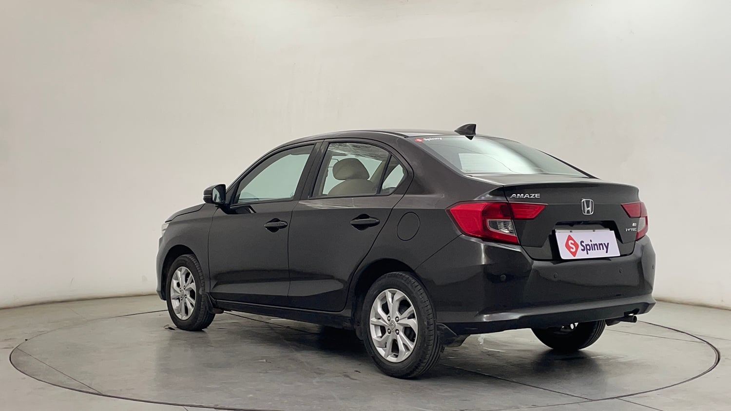 Used 2020 Honda Amaze 1.2 VX CVT Petrol Petrol Automatic exterior LEFT REAR CORNER VIEW