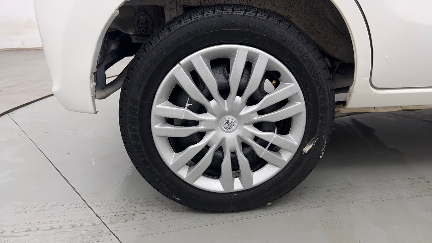 Used 2015 Maruti Suzuki Alto K10 VXi Petrol Manual tyres RIGHT REAR TYRE RIM VIEW