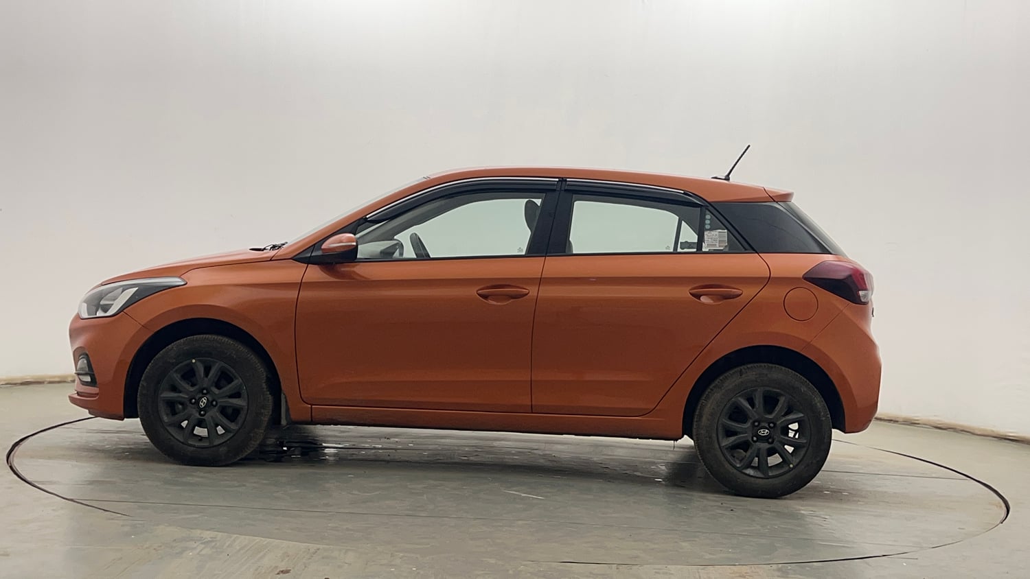Used 2019 Hyundai Elite i20 Sportz Plus 1.2 Petrol Manual exterior LEFT SIDE VIEW