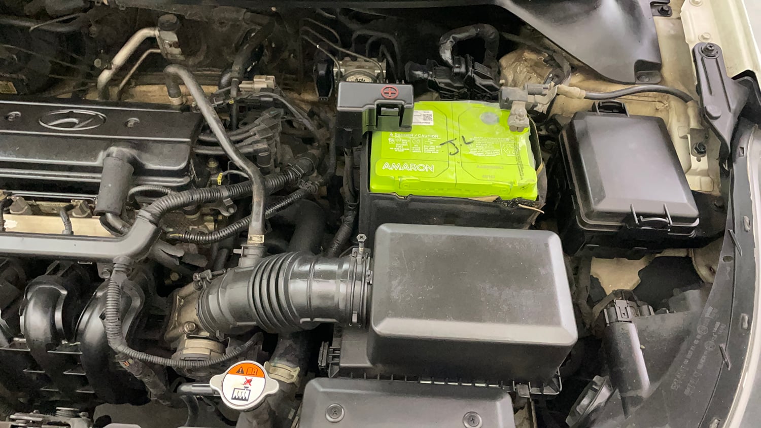 Used 2016 Hyundai Elite i20 Asta 1.2 (O) Petrol Manual engine ENGINE LEFT SIDE VIEW