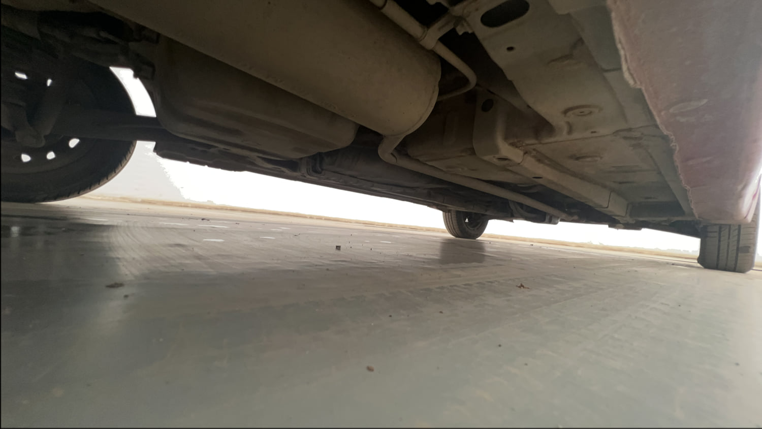 Used 2018 Hyundai Eon Magna + Petrol Manual extra REAR RIGHT UNDERBODY VIEW