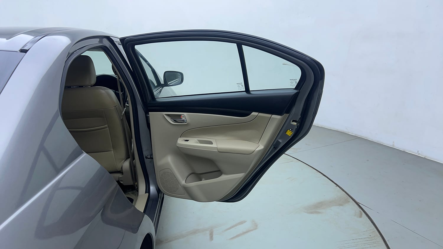 Used 2016 Maruti Suzuki Ciaz ZXI+ AT Petrol Automatic interior RIGHT REAR DOOR OPEN VIEW
