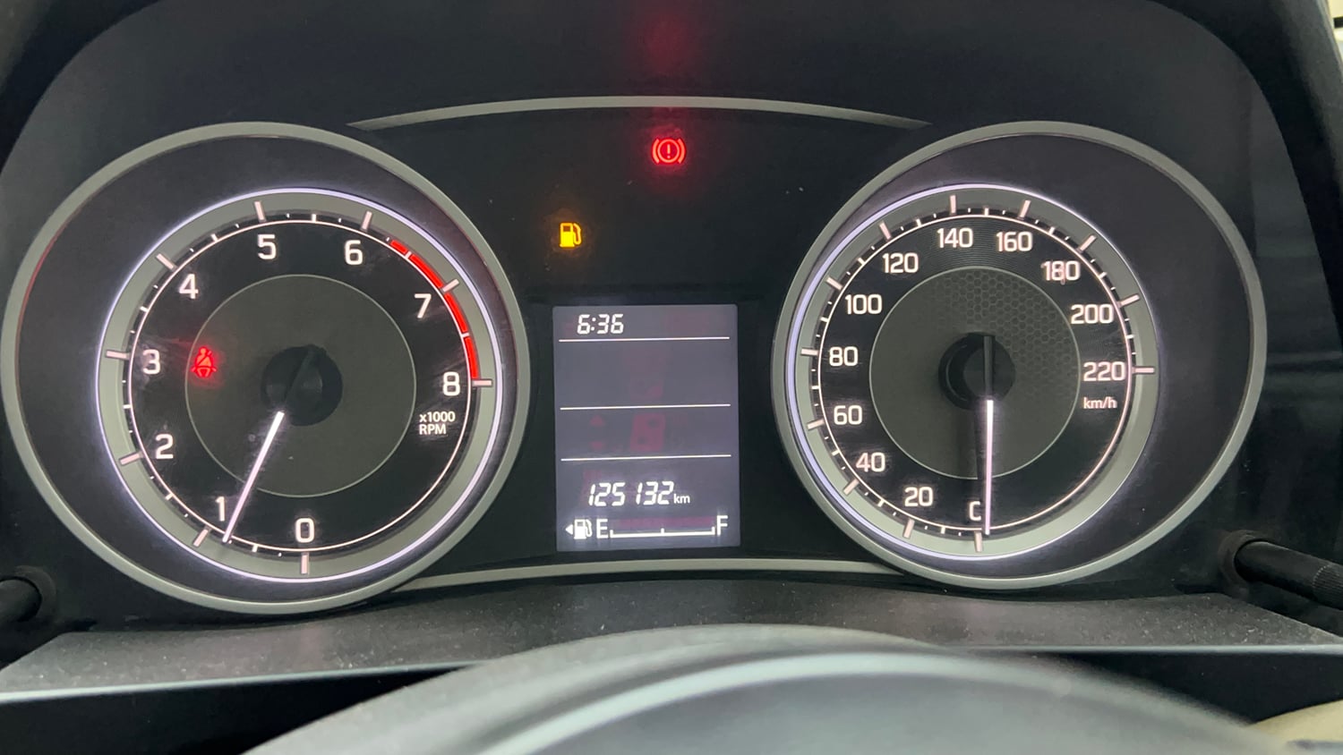 Used 2017 Maruti Suzuki Dzire VXi Petrol Manual interior CLUSTERMETER VIEW