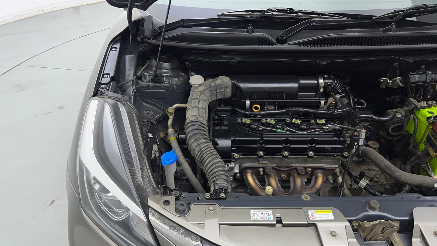 Used 2021 Maruti Suzuki Baleno Zeta Petrol Manual engine ENGINE RIGHT SIDE VIEW