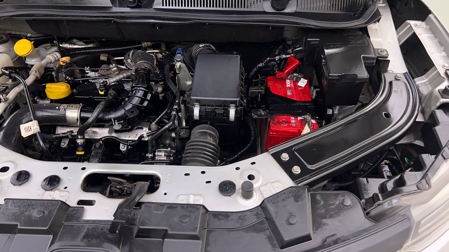 Used 2022 Renault Kiger RXZ Turbo MT Dual Tone Petrol Manual engine ENGINE LEFT SIDE VIEW