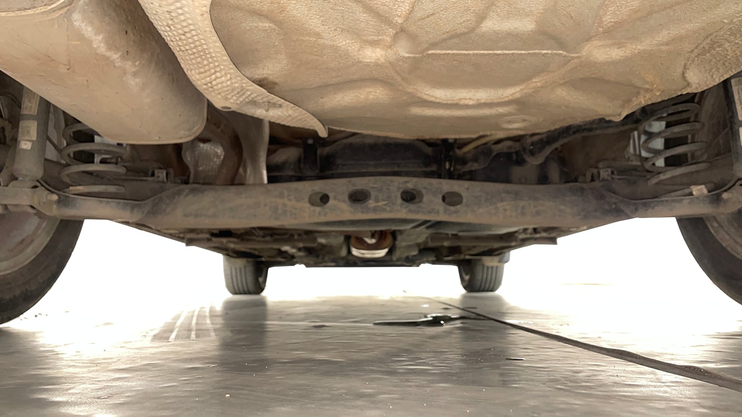 Used 2023 Volkswagen Virtus Highline 1.0 TSI AT Petrol Automatic extra REAR UNDERBODY VIEW (TAKEN FROM REAR)