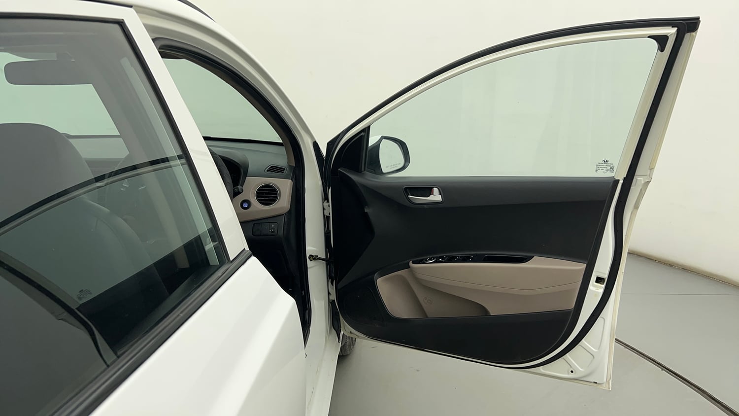 Used 2015 Hyundai Grand i10 Asta AT 1.2 Kappa VTVT Petrol Automatic interior RIGHT FRONT DOOR OPEN VIEW